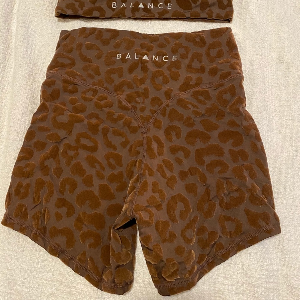 Balance Athletica Lux Panther Shorts - Earth